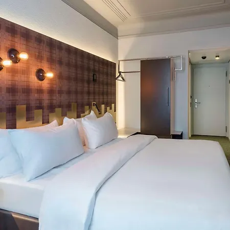 Nh The Bristol Berne