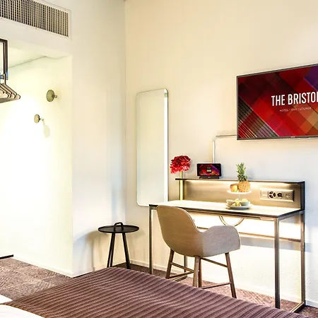 Nh The Bristol Berne