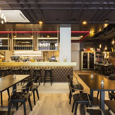 Nh The Bristol Hotell 4*