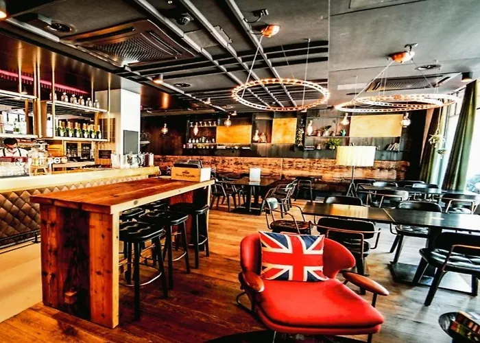 Nh The Bristol Hotel 4*