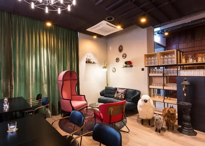 Szálloda Nh The Bristol 4*