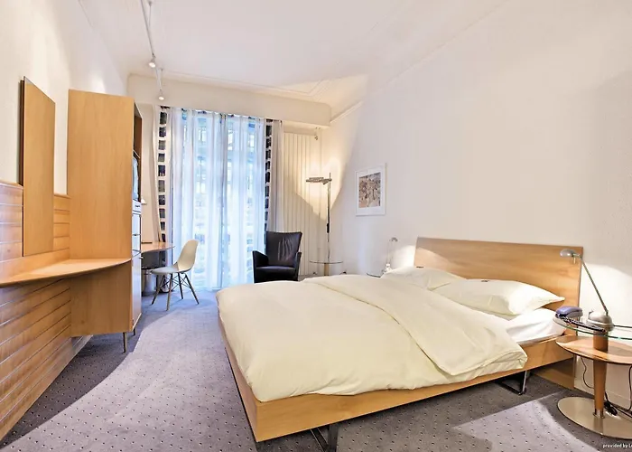 Nh The Bristol Szálloda 4*